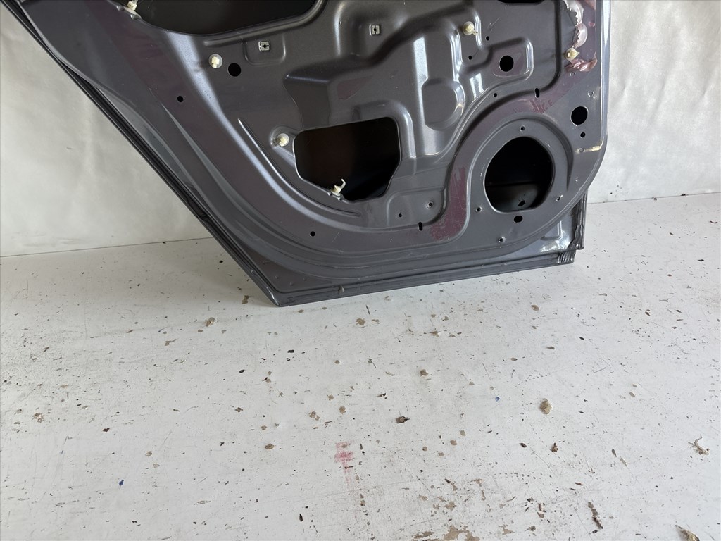 13257 Opel Astra Bal hátsó Ajtó Szürke  Z155 5 ajtós 5. kép