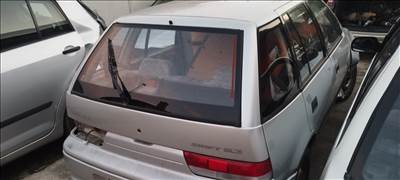 Suzuki Swift csomagtér ajtó 
