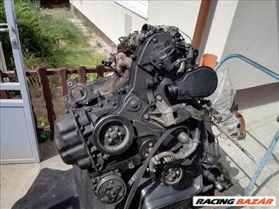 Peugeot 607 V6 HDi FAP 205 Bi-Turbo Motor uhz000