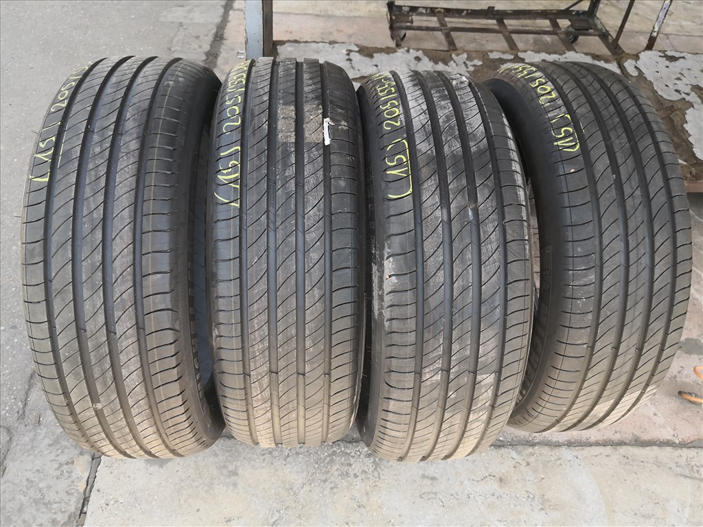 205/55 R19 ÚJ!! Michelin nyári gumi 150000ft a 4db/15/ 5. kép