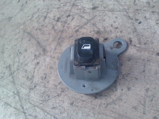 CITROEN XSARA PICASSO -04 Jobb hátsó ablakemelő kapcsoló 1. kép