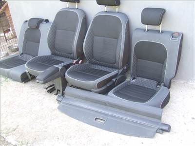 Skoda Fabia III Combi 1.0 MPI ülés garnitúra könyöklővel rolóval