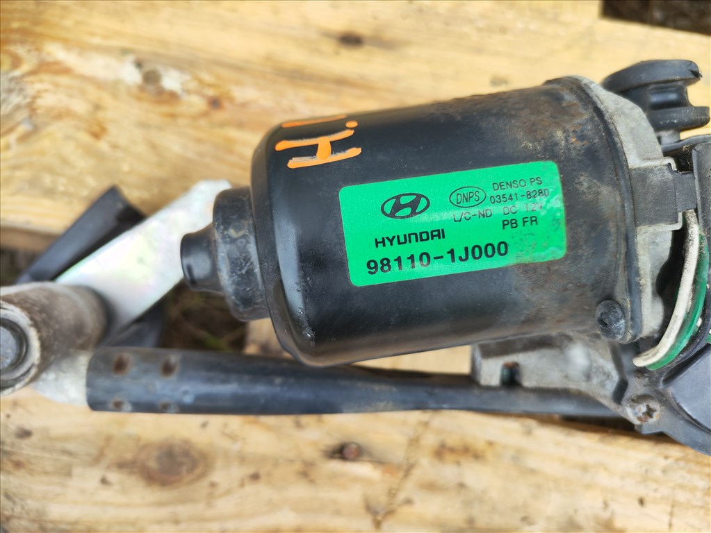 Hyundai i20 (PB) első ablaktörlő szerkezet motorral  981101j000 3. kép