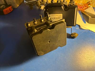 NISSAN QASHQAI / QASHQAI PLUS 2 J10, JJ10 ABS Kocka