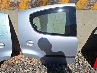 Peugeot 107 PEUGEOT 107 Jobb hátsó Ajtó (Részeivel)