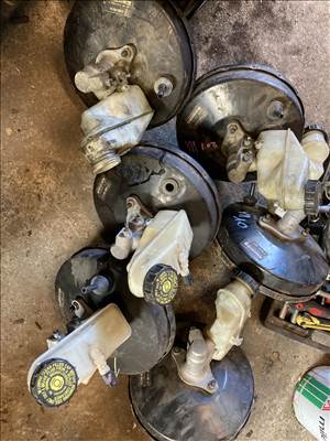 Toyota Yaris (XP90) Yaris 2 benzines és Diesel fékrásegítő devander  472000d181 472000d170a