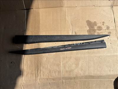 Toyota Aygo X (AB70) Jobb első ajtó díszléc 75071-yp010