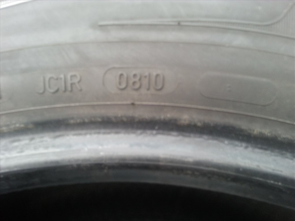 235/65R17 Dunlop SP Winter Sport 3D AO használt téli gumi 2 db 6. kép