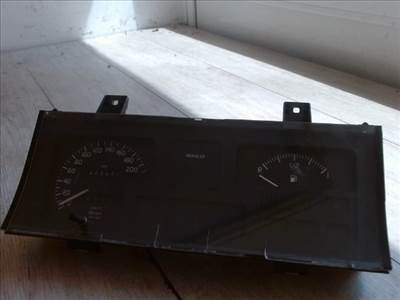 RENAULT CLIO 96-98 Kilóméteróra