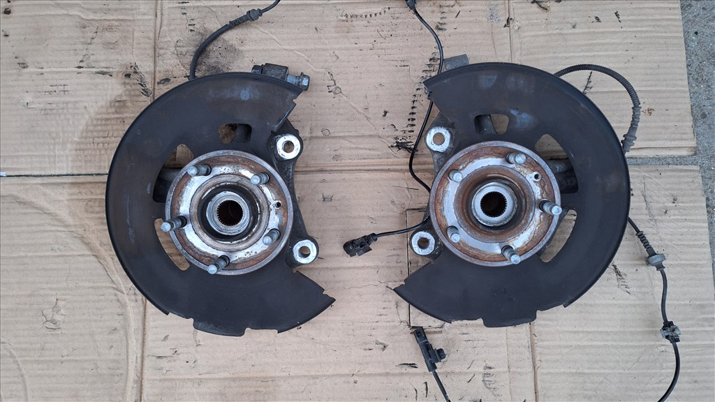 Opel Astra K 1.6cdti első féknyereg 9. kép