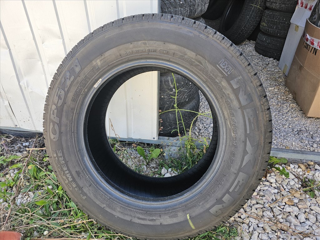  215/7016" C újszerű Nexen teherautó gumi gumi 2. kép