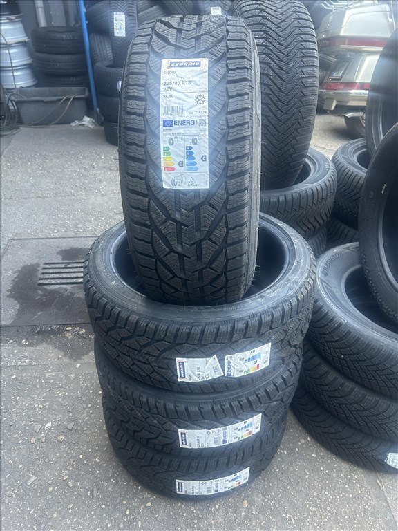 4db 225/40×18″ Sebring téli új gumiabroncs. (3691382) 1. kép