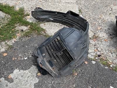HONDA CR-V III RE Bal első Dobbetét (Kerékjárati, Műanyag)