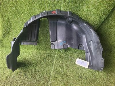 SUZUKI SWIFT IV Jobb első Dobbetét (Kerékjárati, Műanyag) 7551168L0