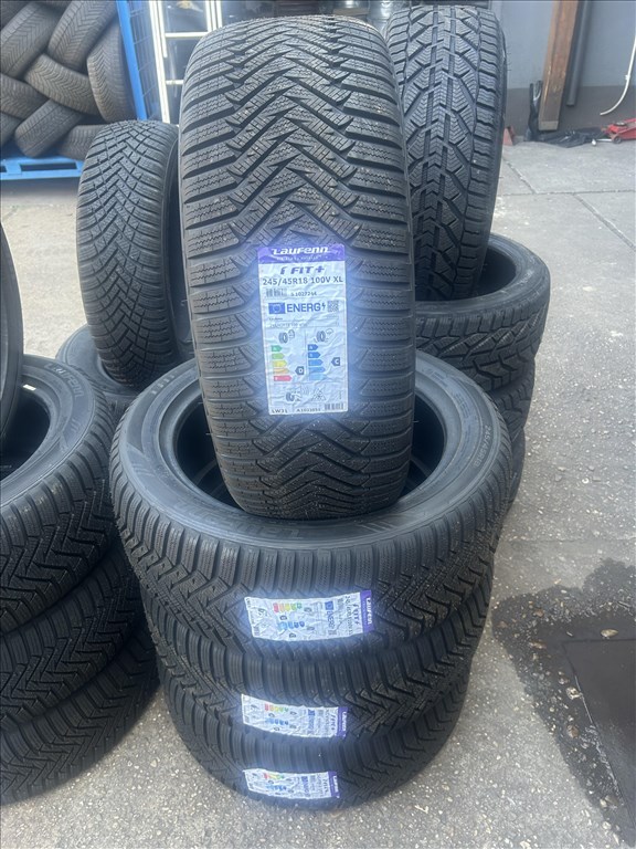 4db 245/45×18″ Laufenn téli új gumiabroncs. (3691345) 1. kép