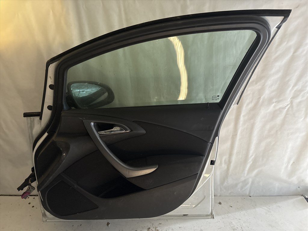 13578 Opel Astra H Jobb első Ajtó Fehér 4. kép