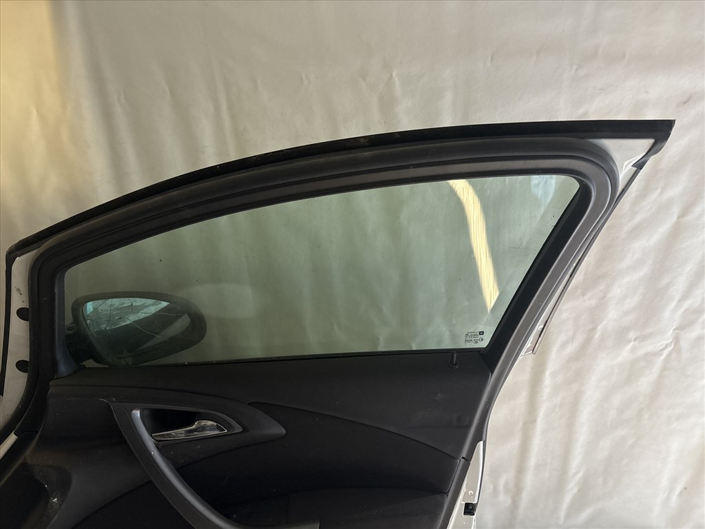 13578 Opel Astra H Jobb első Ajtó Fehér 5. kép