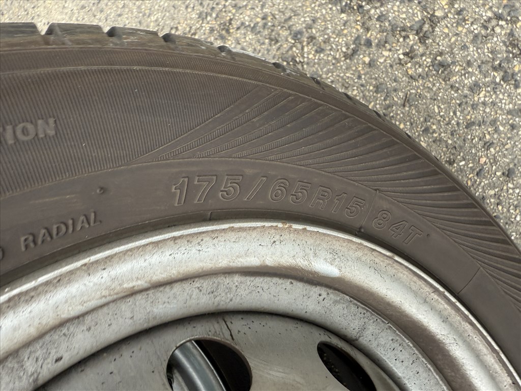 Suzuki Ignis 5X15-ös 4X100-as ET40-es lemezfelni garnitura eladó 7. kép