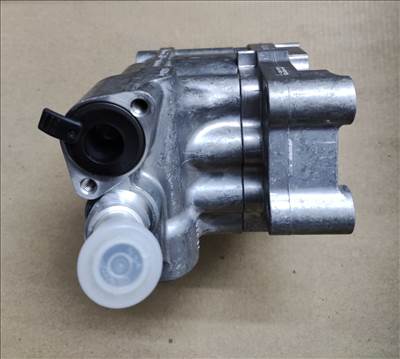4.2tdi V8 TDI új szervo szivattyu vw Touareg 