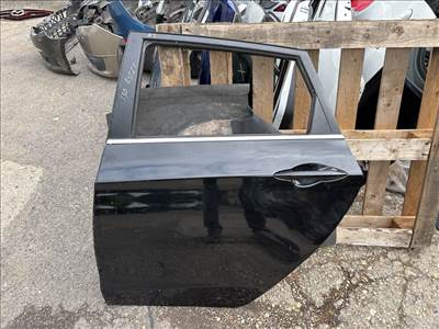 HYUNDAI i30 CW GD Bal hátsó Ajtó (Részeivel)