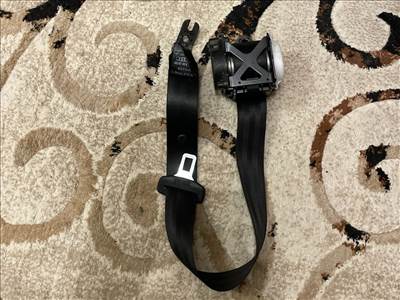 AUDI Q3 8U Bal hátsó Biztonsági Öv 015475