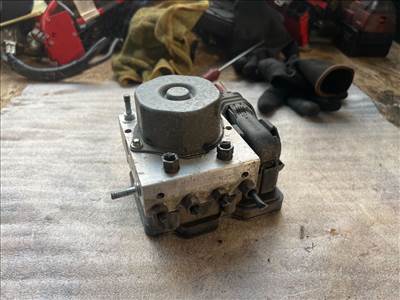 RENAULT CLIO IV  ABS Kocka 011060