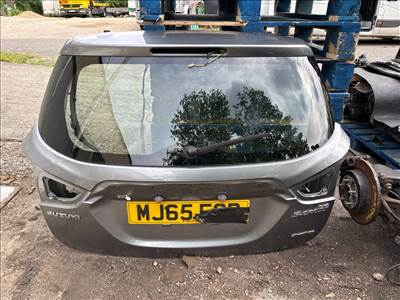 SUZUKI SX4 S-Cross  Csomagtérajtó (Részeivel)