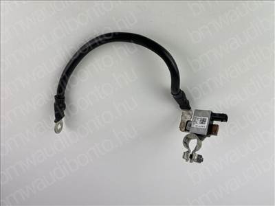 AUDI A4 B9 (8W2, 8WC) Akkumulátor saru (8S0915181C)