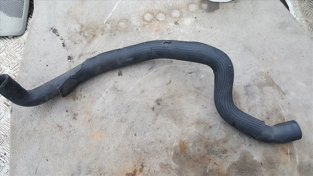 Volvo 30636984 S60 V70 XC70 D5 vízcső 1. kép