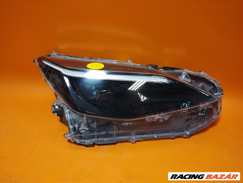 Toyota Yaris Cross jobb halogén lámpa koito 0D-310 (S3.1F.120.825R)a 1. kép