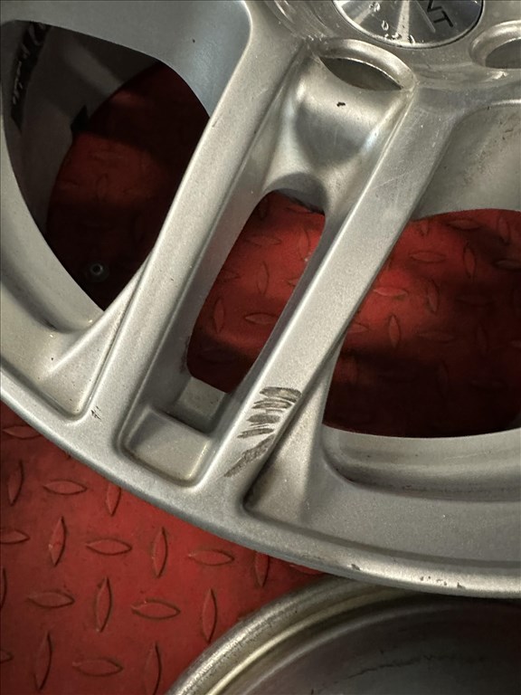  5x112 Dezent 6,5x15" ET38 használt alufelni garnitúra 6. kép