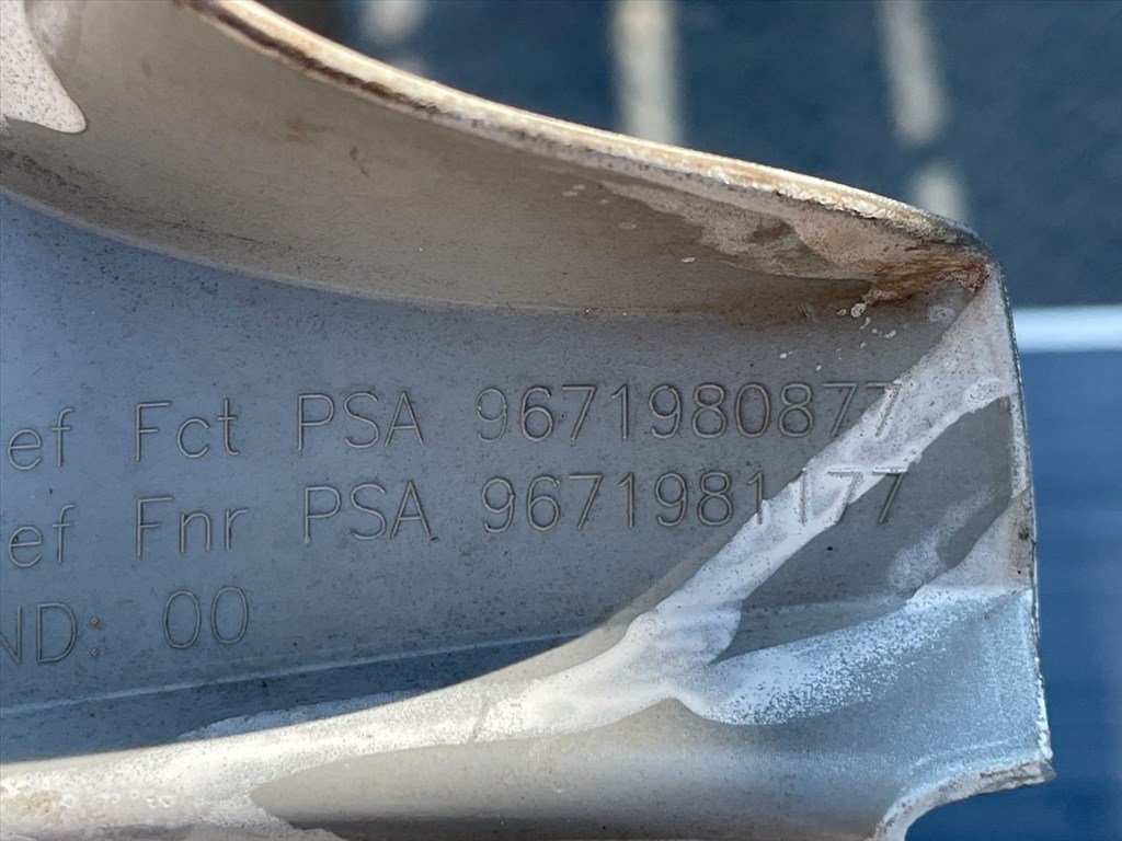 CITROËN C4 Picasso I UD_ Felniközép (1 db) 3. kép