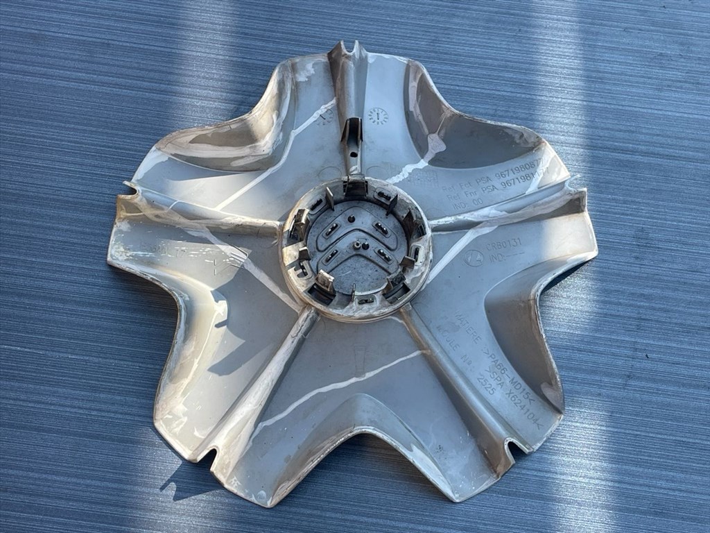 CITROËN C4 Picasso I UD_ Felniközép (1 db) 4. kép