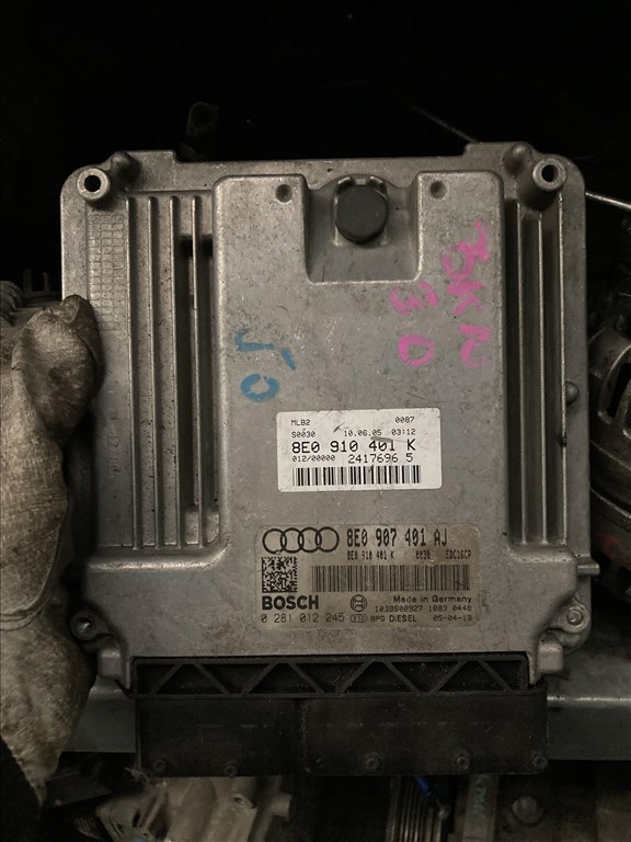 Audi A4 (B6/B7) 3.0 TDI quattro A4 B7 3.0 tdi motorvezérlő elektronika  8e0910401k 8e0907401aj 1. kép