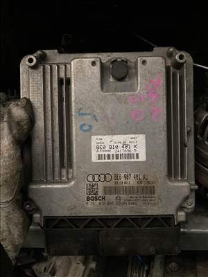 Audi A4 (B6/B7) 3.0 TDI quattro A4 B7 3.0 tdi motorvezérlő elektronika  8e0910401k 8e0907401aj