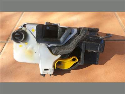 Opel Astra J, Opel Zafira C, Opel Insignia A Bal hátsó ajtózár  13579555