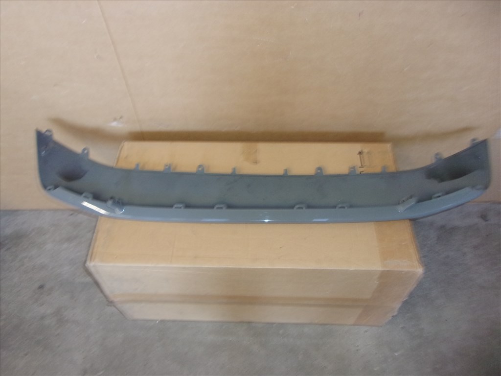 AUDI A4 S--Line, A5 S-Line első lökhárító szegély 2020-  8W0807717B 2. kép