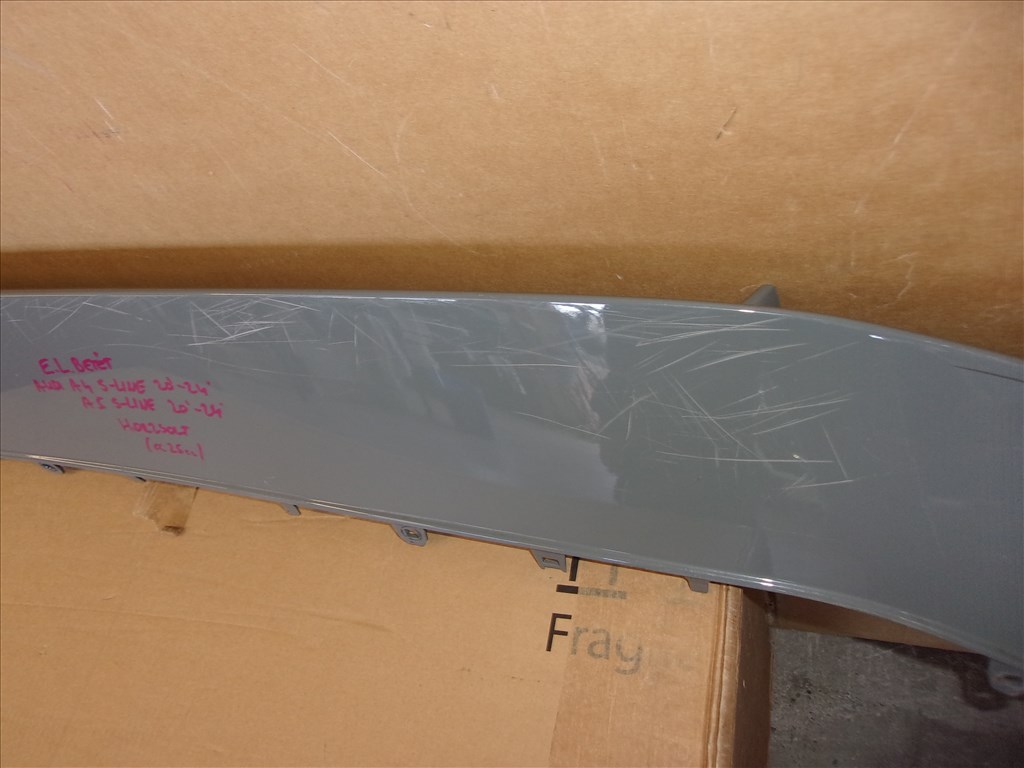 AUDI A4 S--Line, A5 S-Line első lökhárító szegély 2020-  8W0807717B 4. kép