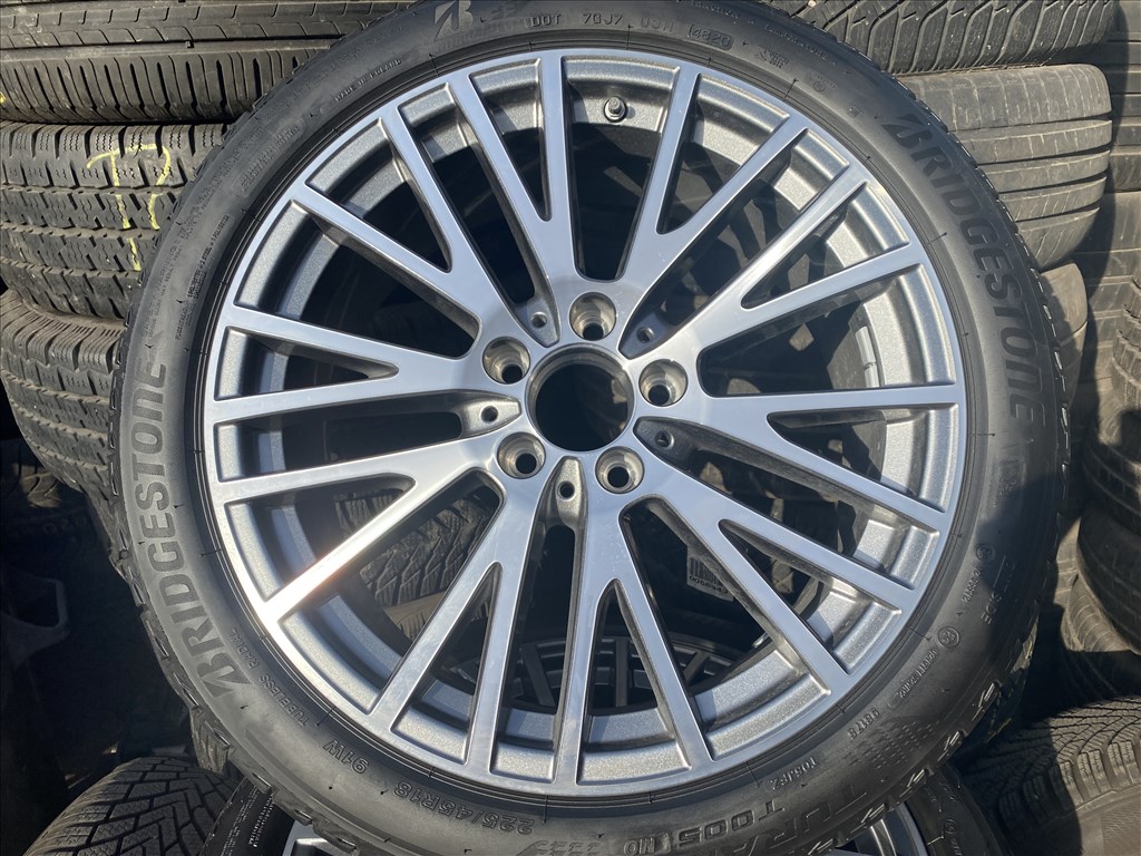 Mercedes Benz gyári új 18"-os könnyűfém felni garnitura eladó 4. kép