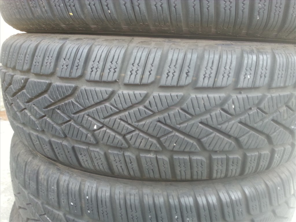  175/65R15 Semperit téli gumi garnitúra 3. kép
