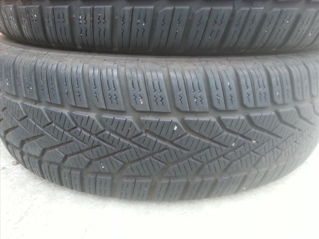  175/65R15 Semperit téli gumi garnitúra 5. kép