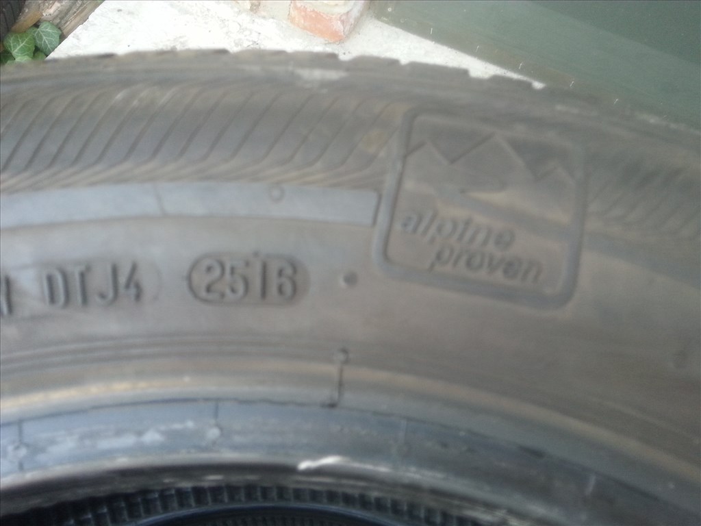  175/65R15 Semperit téli gumi garnitúra 8. kép