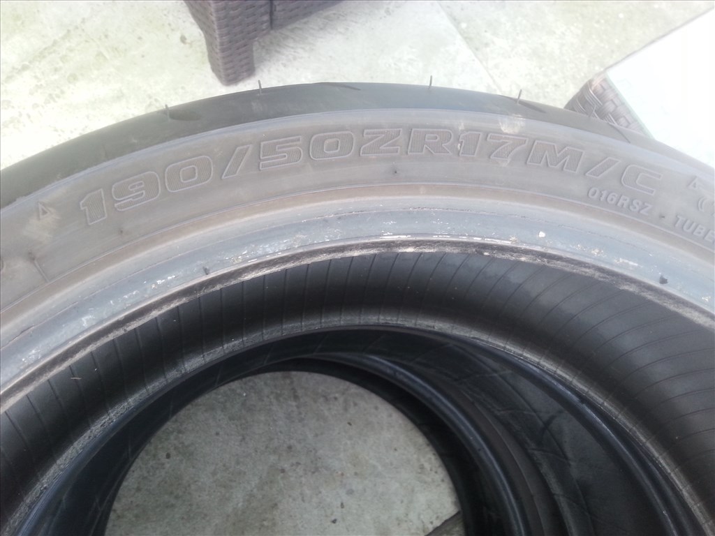 120/70ZR17 és 190/50ZR17 Bridgestone Battlax BT016 Hypersport motorgumik 6. kép