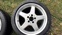 MERCEDES AMG 17"ALKUFELNIK TÉLI GUMIKKAL