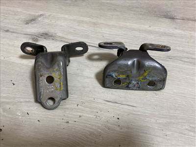 HYUNDAI i30 GD Jobb első Zsanér