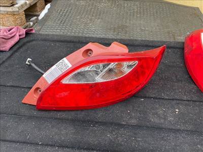 MAZDA 2 DE Jobb Hátsó Lámpa