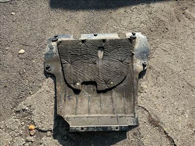 RENAULT CLIO IV  Alsó Motorburkolat