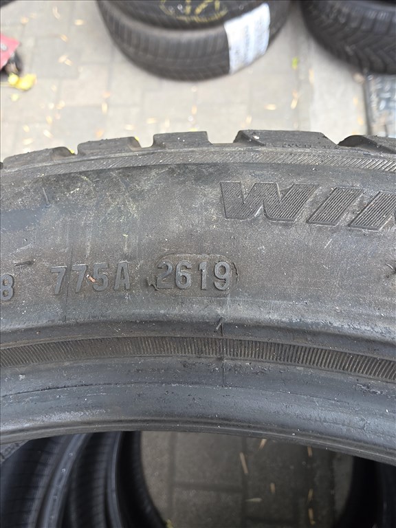  225/4519" újszerű Pirelli sottozero 3  téli gumi  4. kép
