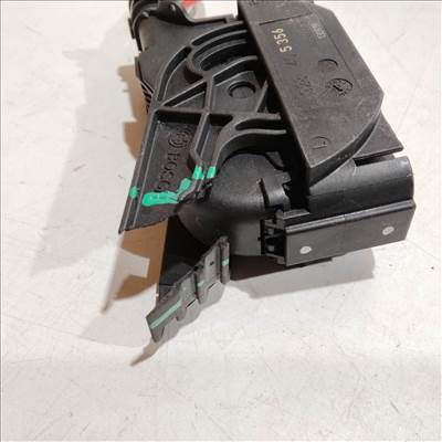 205540 Renault Captur 2013-2019 Abs elektromos csatlakozó, képen látható sérüléssel 476608644R