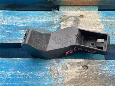 FORD FOCUS IV  Bal hátsó Oldal Lökhárító Tartó (Műanyag)